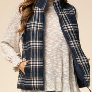 Entro New Haven Plaid Vest Womens